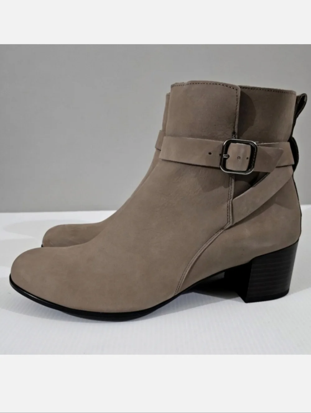 Ecco Dress Classic 35 Ankle Boot Womens EU 41 Taupe Leather Block Heel NEW